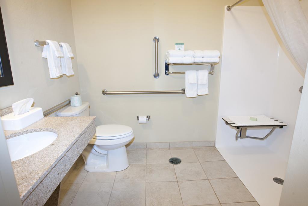 Cobblestone Inn & Suites - Langdon Exteriér fotografie