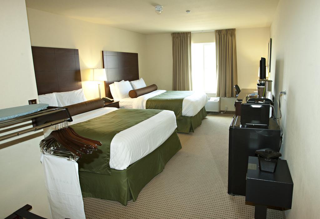 Cobblestone Inn & Suites - Langdon Exteriér fotografie