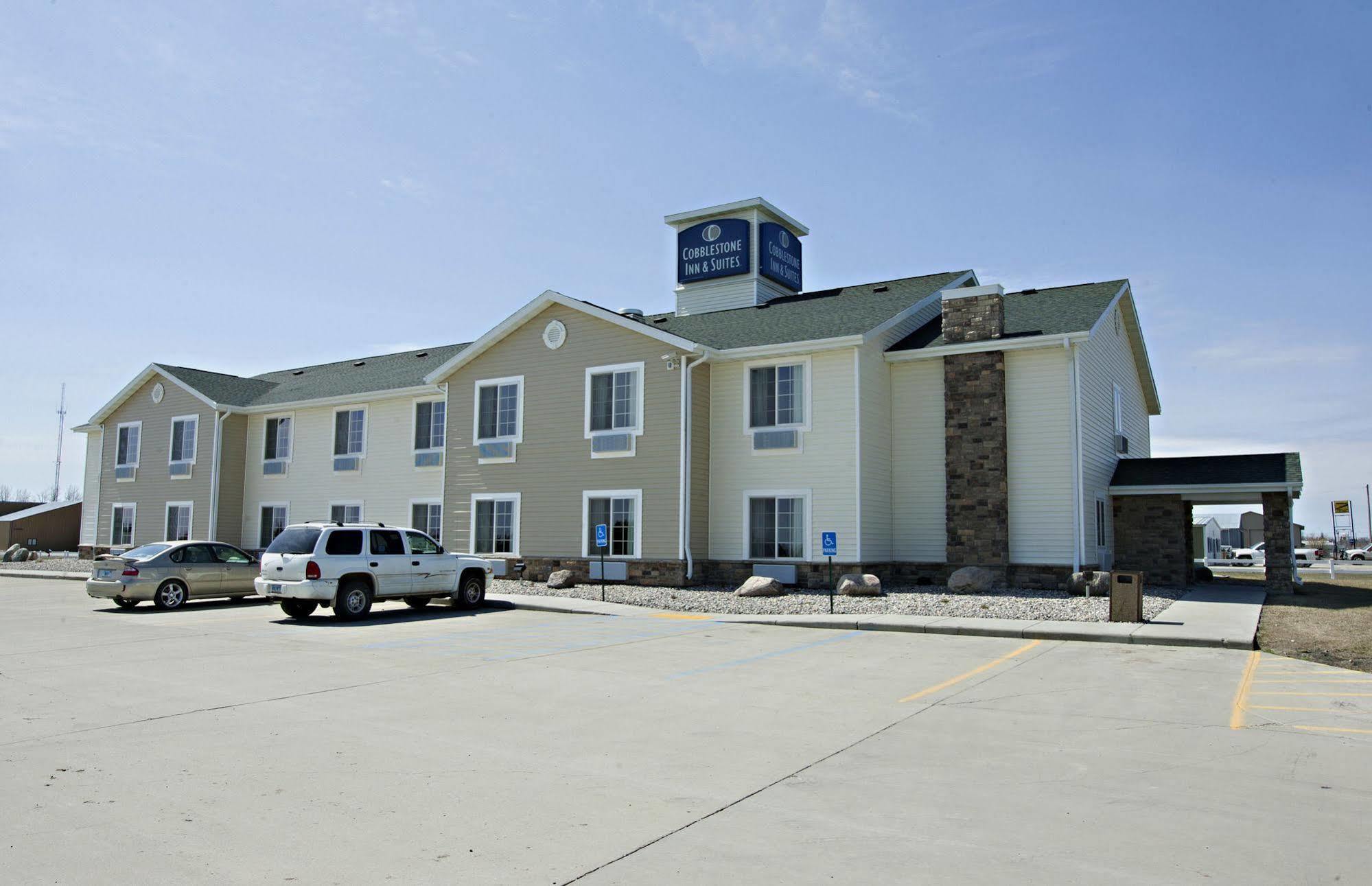 Cobblestone Inn & Suites - Langdon Exteriér fotografie